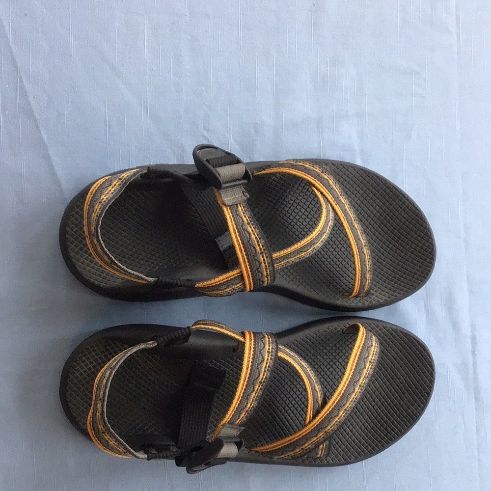 Mens Chaco Z/1 Yampa Velocity sandals, size 12.